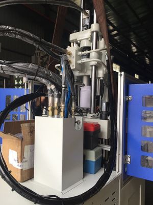 21.6kW Vertical LSR Machine de moulage par injection 45 mm de diamètre de vis