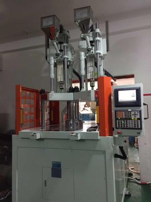 Machine hydraulique à injection verticale à deux couleurs de 14,5 kW JTT-550 2V3R