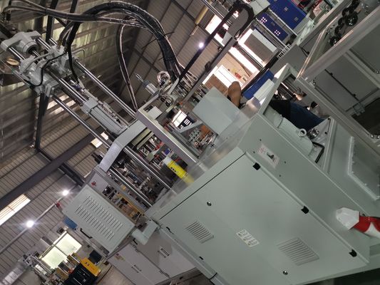 176 Cm3 Volume théorique de tir Fil dentaire Verticale Machine de moulage par injection de plastique 55T 12kW