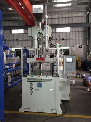 Machine de moulage par injection de plastique verticale semi-automatique de 85T avec poids d'injection de 0 à 250G