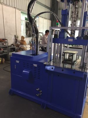 Machine de moulage par injection verticale hydraulique 55T avec 2 tables de travail