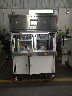 56g Machine de moulage par injection adhésive à basse pression à fusion à chaud avec station double