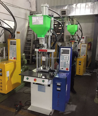 Machine de moulage par injection de haute précision de 15 tonnes verticale pour connecteur USB/MICRO